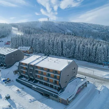 Horsky U Sjezdovky Apartment Loucna pod Klinovcem